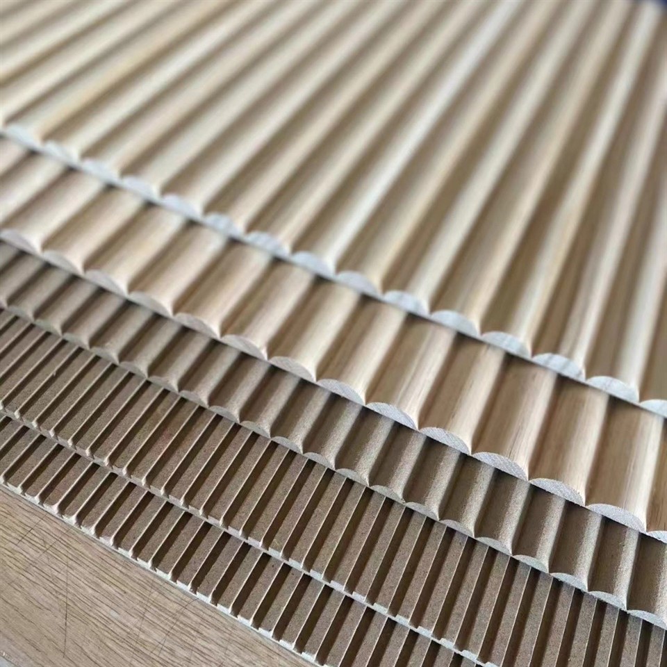 China Customized Red Oak Wall Panels 2440x1220mm Suppliers